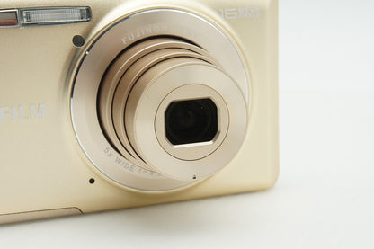 美品 FUJIFILM フジフィルム FinePix JX700 コンパクトデジタルカメラ シャンパンゴールド 元箱付 260205g