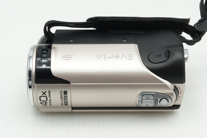 美品 JVC ケンウッド Everio GZ-E77 デジタルビデオカメラ ピンクゴールド 260206j