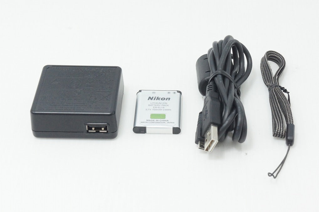 美品 Nikon ニコン COOLPIX S2700 コンパクトデジタルカメラ レッド 260824n