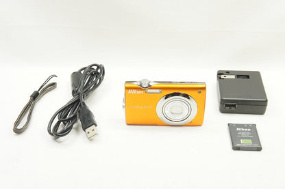 美品 Nikon ニコン COOLPIX S3000 コンパクトデジタルカメラ ファインオレンジ 250808l