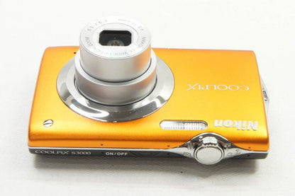 美品 Nikon ニコン COOLPIX S3000 コンパクトデジタルカメラ ファインオレンジ 250808l