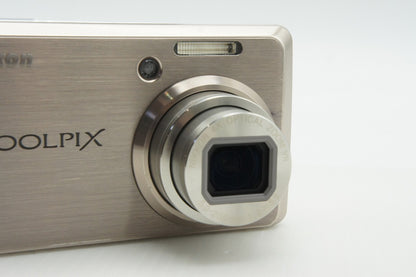 良品 Nikon ニコン COOLPIX S600 コンパクトデジタルカメラ ピンクゴールド ケース付 260209f