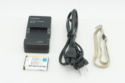 良品 FUJIFILM フジフィルム FinePix Z10fd コンパクトデジタルカメラ ブラック 260206a