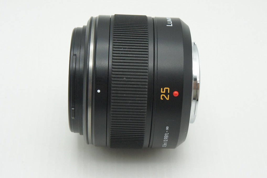 美品 Panasonic LEICA DG SUMMILUX 25mm F1.4 ASPH. H-X025 マイクロフォーサーズ 単焦点レンズ フード付 260209p
