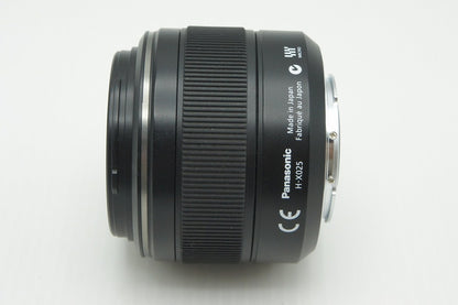 美品 Panasonic LEICA DG SUMMILUX 25mm F1.4 ASPH. H-X025 マイクロフォーサーズ 単焦点レンズ フード付 260209p