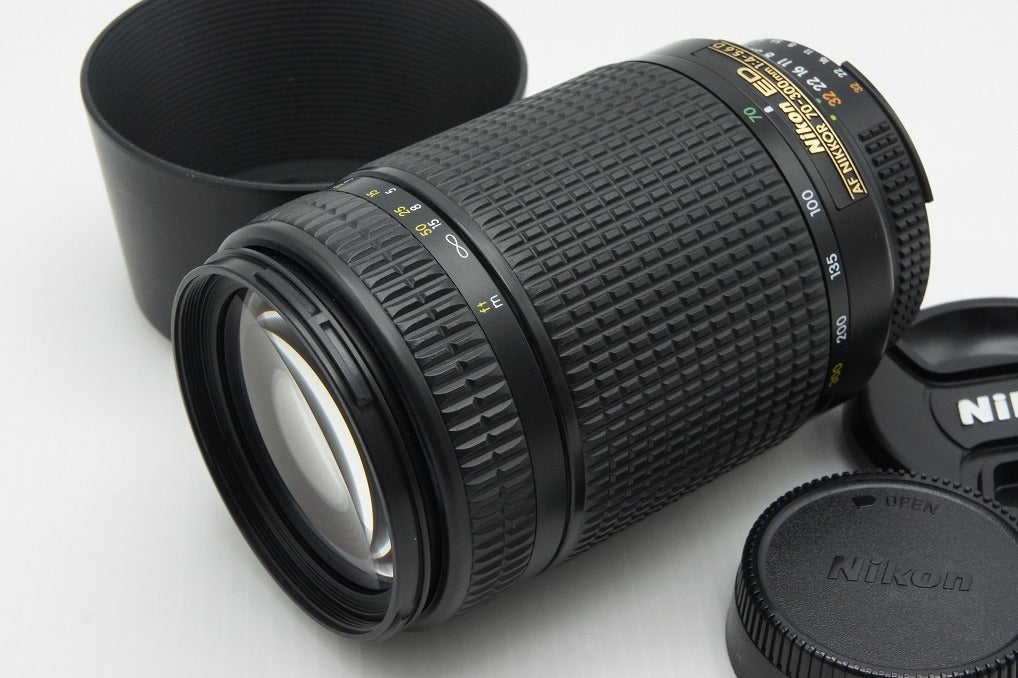 Nikon ニコン AF NIKKOR ED 70-300mm F4-5.6D ズームレンズ フード付 260211e