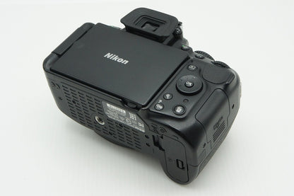 美品 Nikon ニコン D5200 ボディ デジタル一眼レフカメラ 260209t