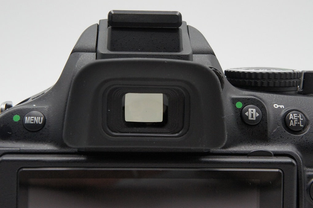 美品 Nikon ニコン D5200 ボディ デジタル一眼レフカメラ 260209t