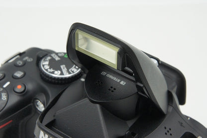 美品 Nikon ニコン D5200 ボディ デジタル一眼レフカメラ 260209t