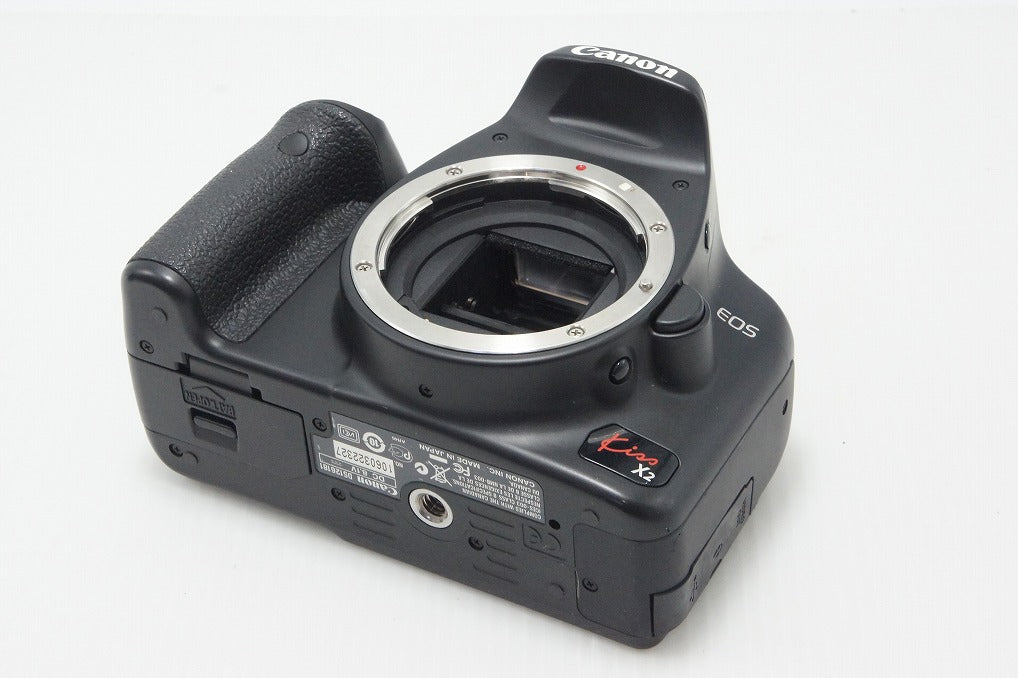 良品 Canon キヤノン EOS Kiss X2 レンズキット (EF-S 18-55mm F3.5-5.6 IS) デジタル一眼レフカメラ 260825h