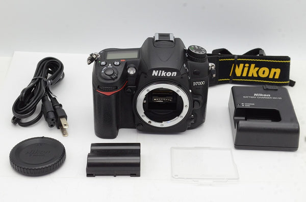 良品 Nikon ニコン D7000 ボディ デジタル一眼レフカメラ 240903l