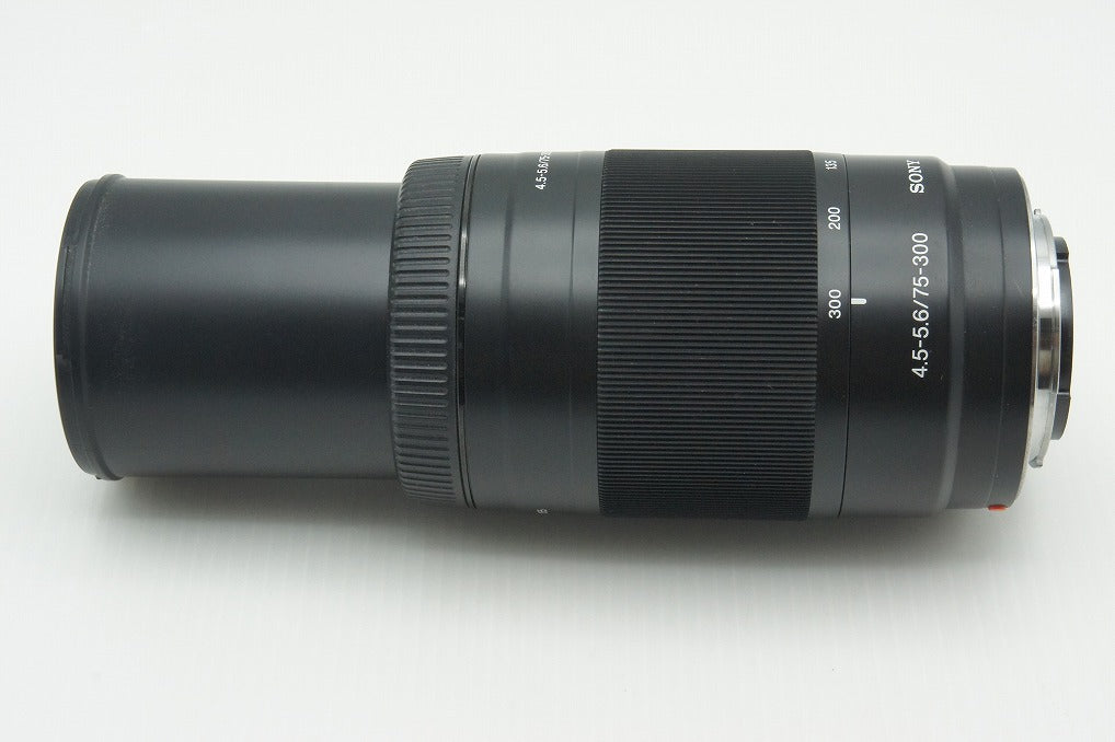 良品 SONY ソニー AF 75-300mm F4.5-5.6 SAL75300 MINOLTA ミノルタ αマウント ズームレンズ 260210x