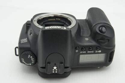 Canon キヤノン EOS 20D ボディ デジタル一眼レフカメラ 260211h