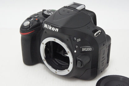 良品 Nikon ニコン D5200 ボディ デジタル一眼レフカメラ 260514a