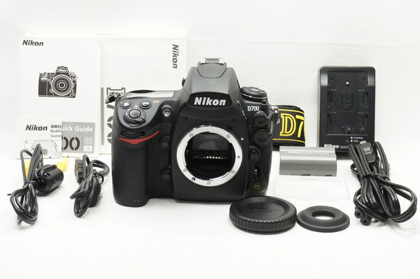【美品】ニコン Nikon D700 ボディ　《ショット数2822回》