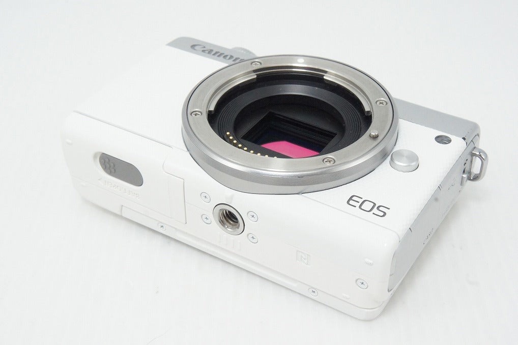 良品 Canon キヤノン EOS M100 ボディ + EF-M 15-45mm IS STM レンズキット ミラーレス一眼カメラ ホワイト 260515s
