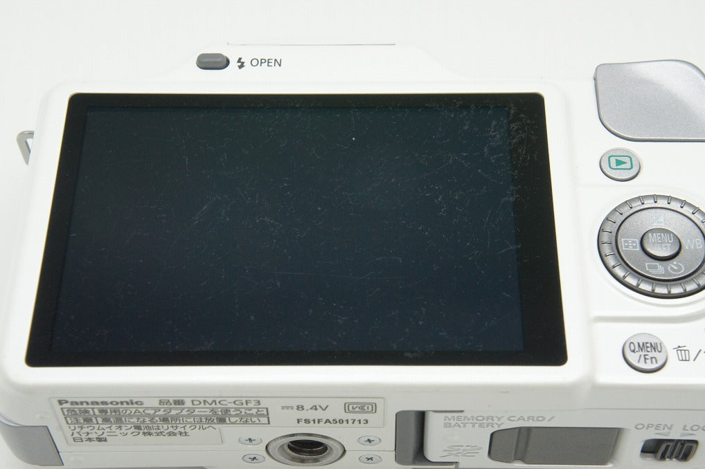 良品 Panasonic パナソニック LUMIX DMC-GF3 ボディ ミラーレス一眼カメラ シェルホワイト 260210d