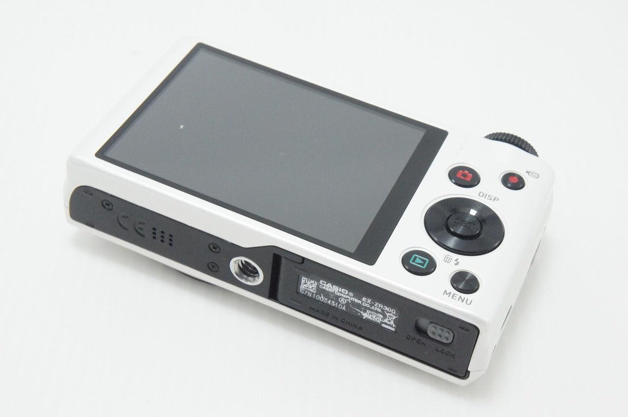 CASIO カシオ HIGH SPEED EXILIM EX-ZR300 コンパクトデジタルカメラ ホワイト 元箱付 260826n