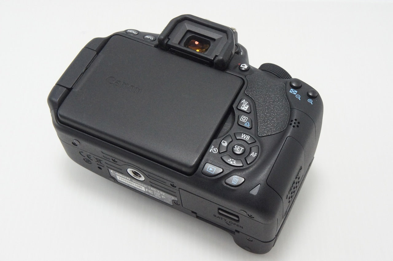 美品 Canon キヤノン EOS Kiss X7i ボディ デジタル一眼レフカメラ 260826e