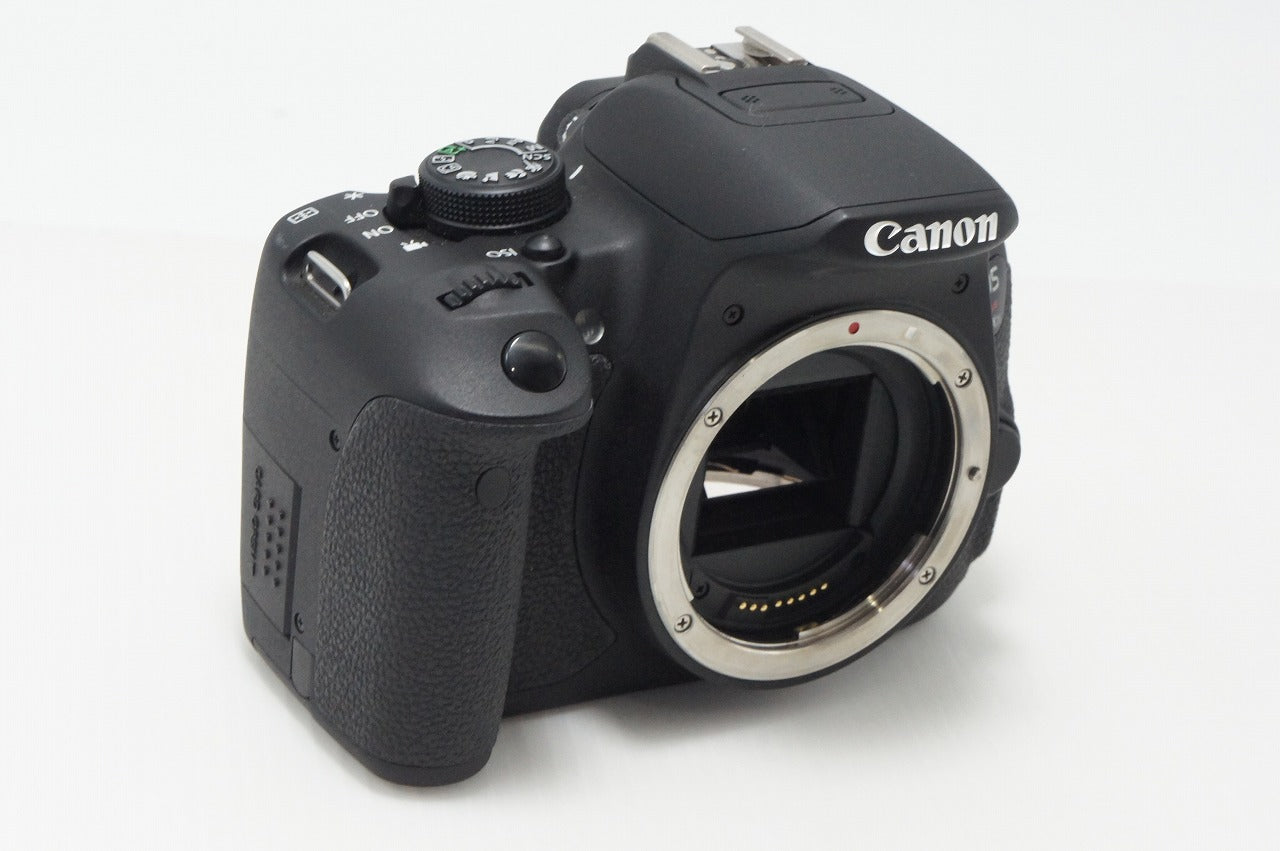 美品 Canon キヤノン EOS Kiss X7i ボディ デジタル一眼レフカメラ 260826e
