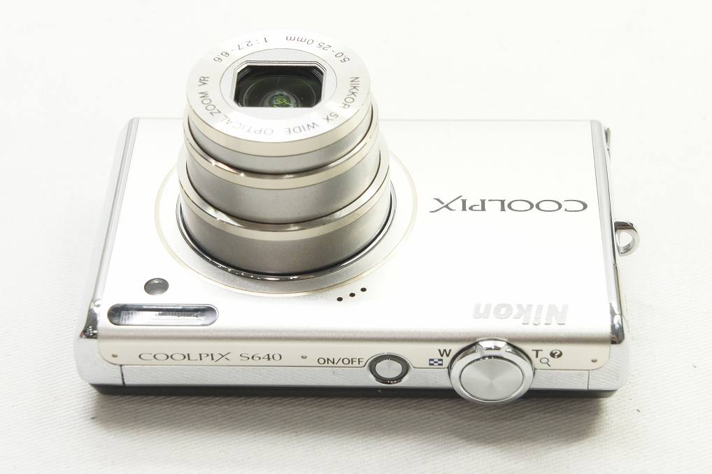 良品 Nikon ニコン COOLPIX S640 コンパクトデジタルカメラ アイスシルバー 元箱付 250814n