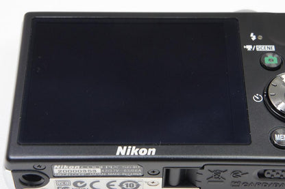 良品 Nikon ニコン COOLPIX S640 コンパクトデジタルカメラ アイスシルバー 元箱付 250814n