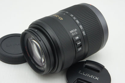 美品 Panasonic LUMIX G VARIO 45-200mm F4-5.6 MEGA O.I.S. H-FS045200 マイクロフォーサーズ フード付 260210l