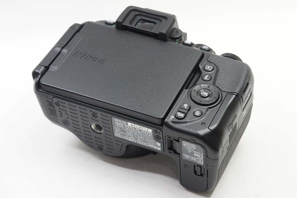 美品 Nikon ニコン D5600 + AF-P DX 18-55mm VR レンズキット デジタル一眼レフカメラ 250815k