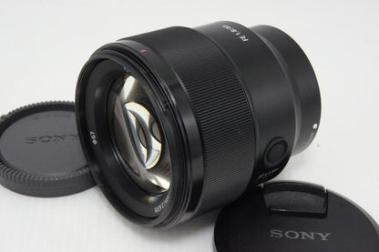 美品 SONY ソニー FE 85mm F1.8 SEL85F18 Eマウント フルサイズ 単焦点レンズ フード付 260516b