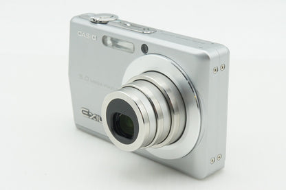 美品 CASIO カシオ EXILIM EX-Z500 コンパクトデジタルカメラ シルバー 260210t