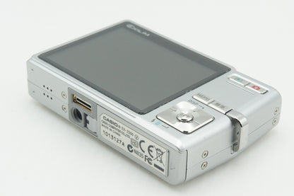 美品 CASIO カシオ EXILIM EX-Z500 コンパクトデジタルカメラ シルバー 260210t