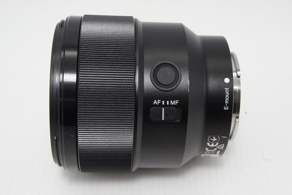 美品 SONY ソニー FE 85mm F1.8 SEL85F18 Eマウント フルサイズ 単焦点レンズ フード付 260516b