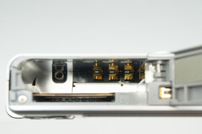 美品 CASIO カシオ EXILIM EX-Z500 コンパクトデジタルカメラ シルバー 260210t