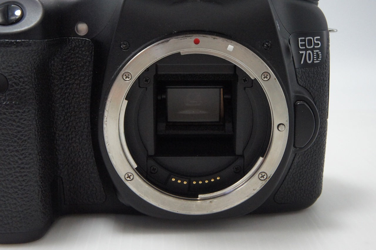 Canon キヤノン EOS 70D ボディ デジタル一眼レフカメラ 260812ag