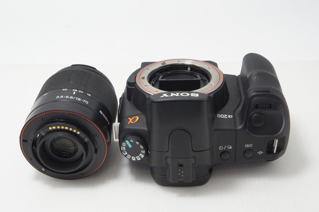 ほぼ新品 完備品 Sony α200 DT 18-70mm レンズキット SONY ソニー α200 レンズキット DSLR-A200K (DT 18-70mm F3.5-5.6