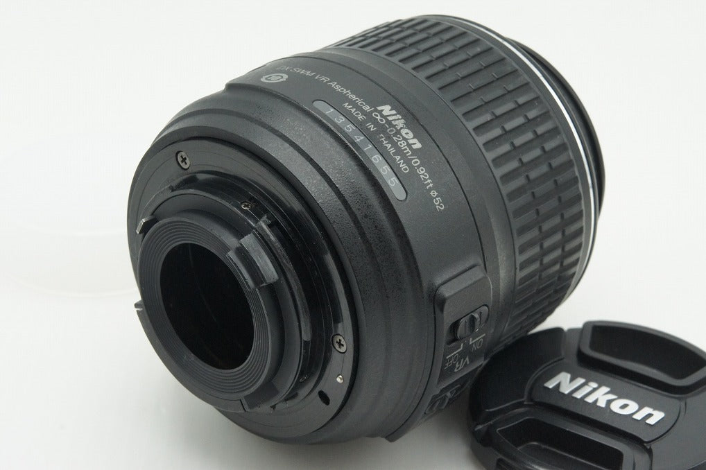 Nikon ニコン AF-S DX NIKKOR 18-55mm F3.5-5.6G VR APS-C ズームレンズ 260212d