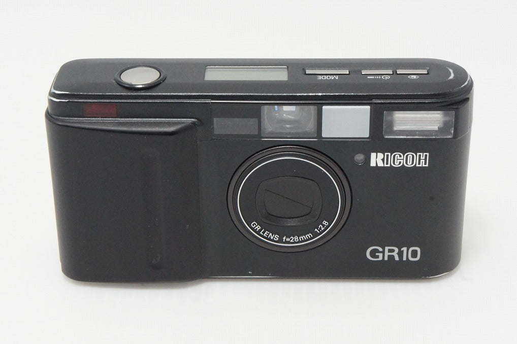【動作品・ジャンク】RICOH リコー GR10 ブラック 良品 RICOH リコー GR10 (28mm F2.8) 35mmコンパクトフィルムカメラ