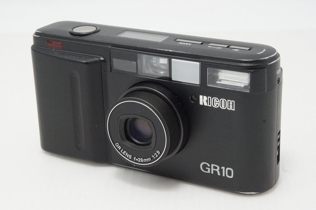 【動作品・ジャンク】RICOH リコー GR10 ブラック 良品 RICOH リコー GR10 (28mm F2.8) 35mmコンパクトフィルムカメラ