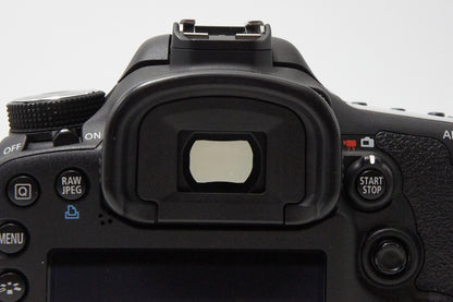 美品 Canon キヤノン EOS 7D ボディ デジタル一眼レフカメラ 260320bc