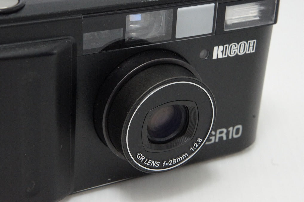 良品 RICOH リコー GR10 (28mm F2.8) 35mmコンパクトフィルムカメラ