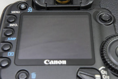 Canon キヤノン EOS 30D ボディ デジタル一眼レフカメラ 250818b