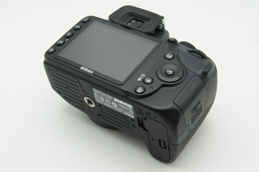 良品 Nikon ニコン D3200 ボディ + AF-S DX NIKKOR 18-55mm VR レンズキット デジタル一眼レフカメラ 260211z