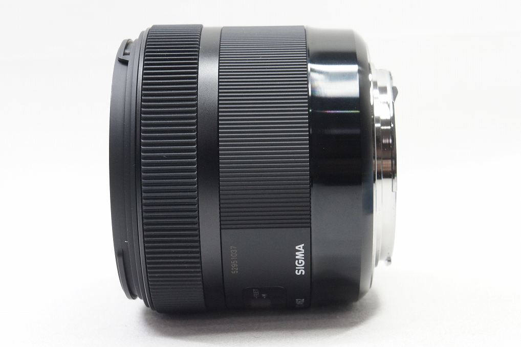 良品 SIGMA シグマ Art 30mm F1.4 DC HSM Canon キヤノン EFマウント 単焦点レンズ ポーチ付  250821d