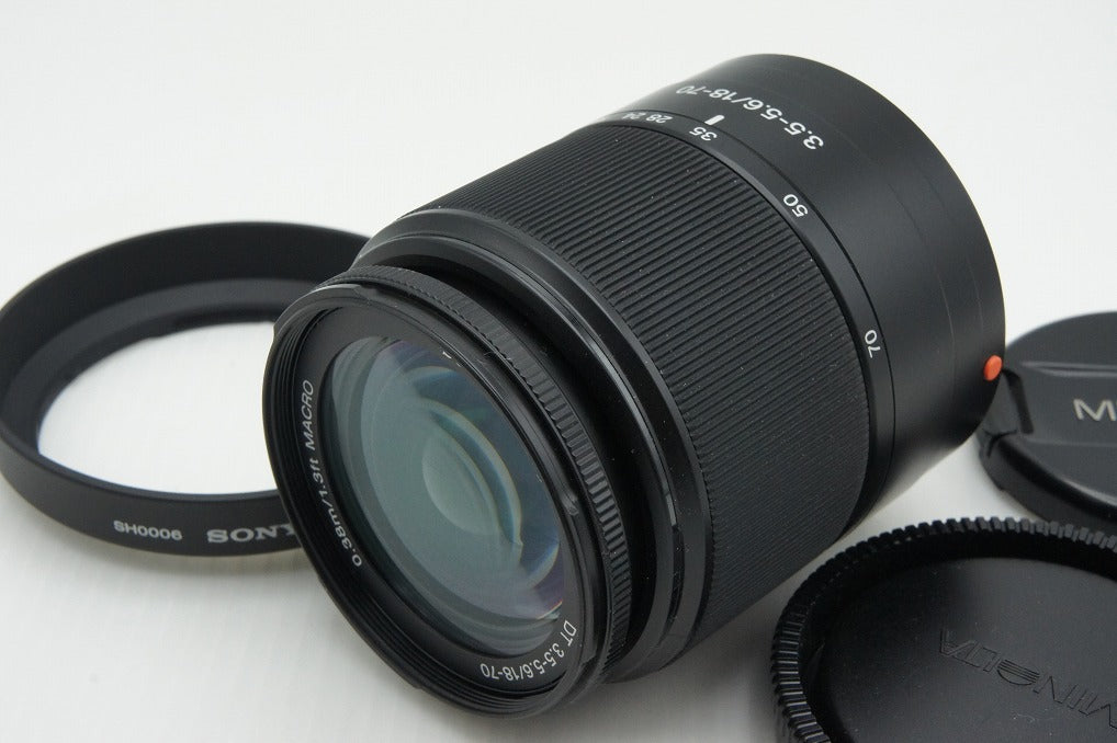 美品 SONY ソニー DT 18-70mm F3.5-5.6 SAL1870 MINOLTA ミノルタ αマウント ズームレンズ フード付 260213fa