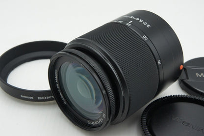 美品 SONY ソニー DT 18-70mm F3.5-5.6 SAL1870 MINOLTA ミノルタ αマウント ズームレンズ フード付 260213fa