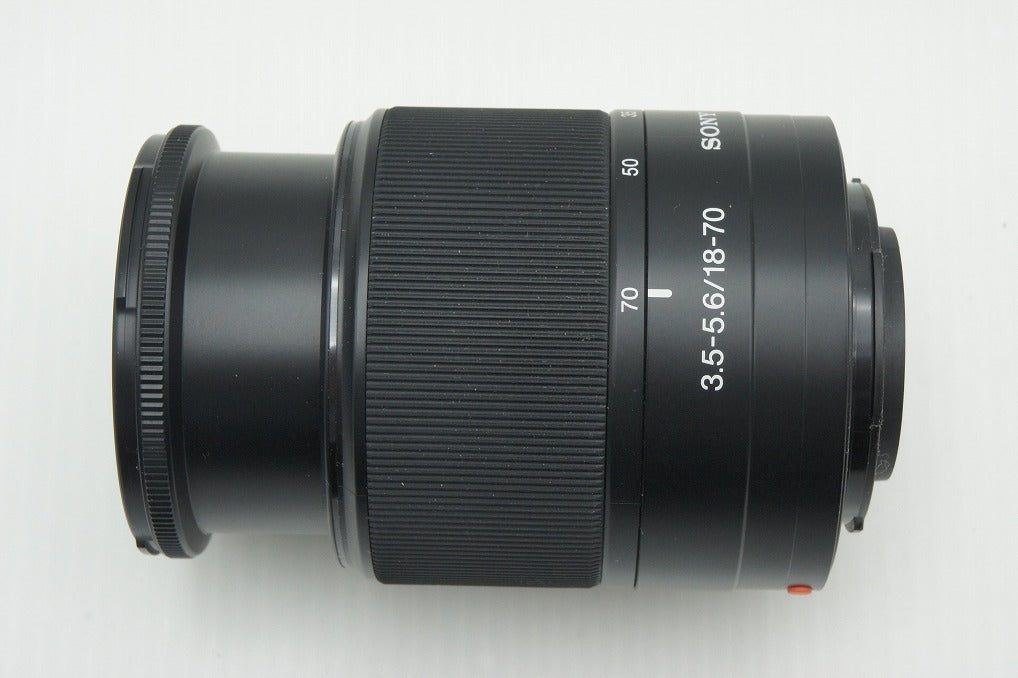 美品 SONY ソニー DT 18-70mm F3.5-5.6 SAL1870 MINOLTA ミノルタ αマウント ズームレンズ フード付 260213fa