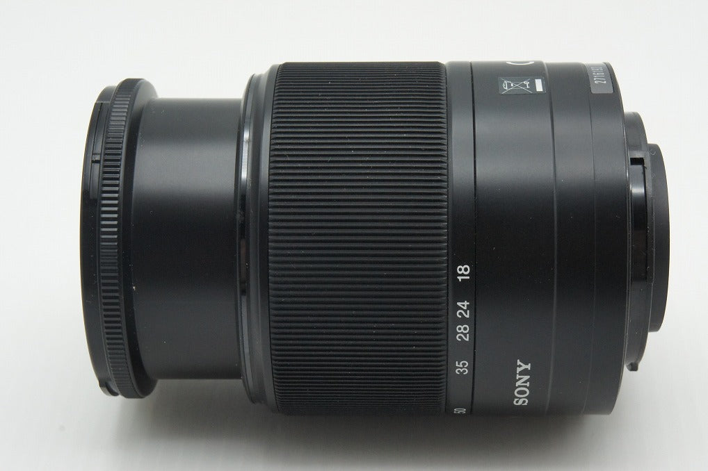 美品 SONY ソニー DT 18-70mm F3.5-5.6 SAL1870 MINOLTA ミノルタ αマウント ズームレンズ フード付 260213fa