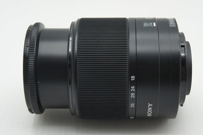 美品 SONY ソニー DT 18-70mm F3.5-5.6 SAL1870 MINOLTA ミノルタ αマウント ズームレンズ フード付 260213fa