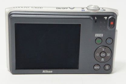良品 Nikon ニコン COOLPIX S3600 コンパクトデジタルカメラ クリスタルシルバー 元箱付 260521s
