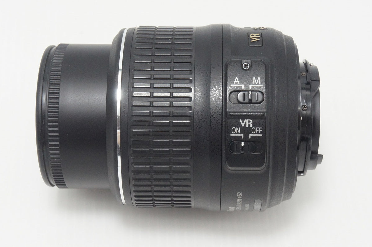 良品 Nikon ニコン AF-S DX NIKKOR 18-55mm F3.5-5.6G VR APS-C ズームレンズ フード付 260831v
